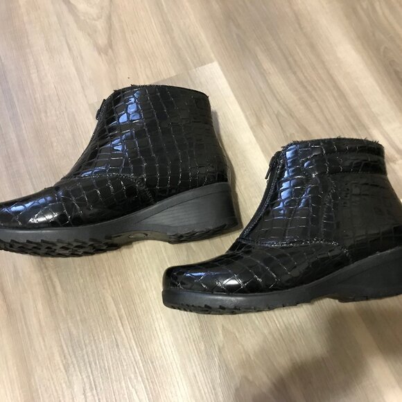 George Ladies Black Ankle Boots Size 9 - Picture 1 of 6